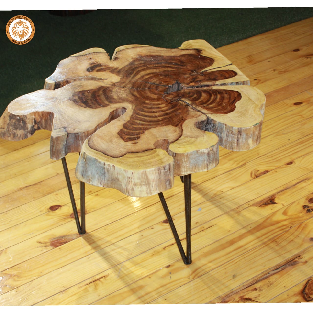 LIVE EDGE TABLE 26"X30" 60- 70MM (DIFFERENT SIZE)