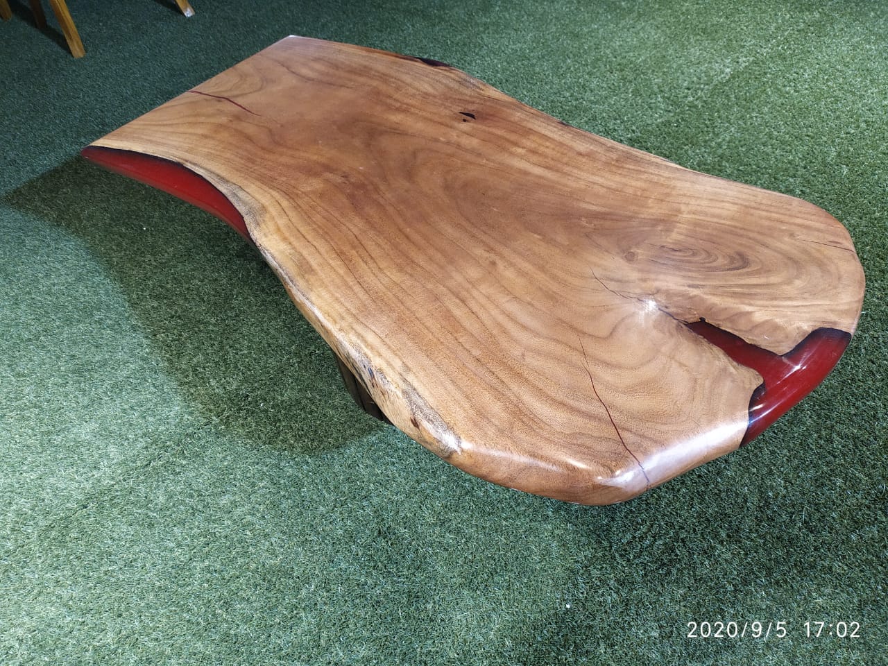 LIVE EDGE + NOTE WITH EPOXY TABLE 49"x23 20-30mm (TABLE PRICE ONLY)